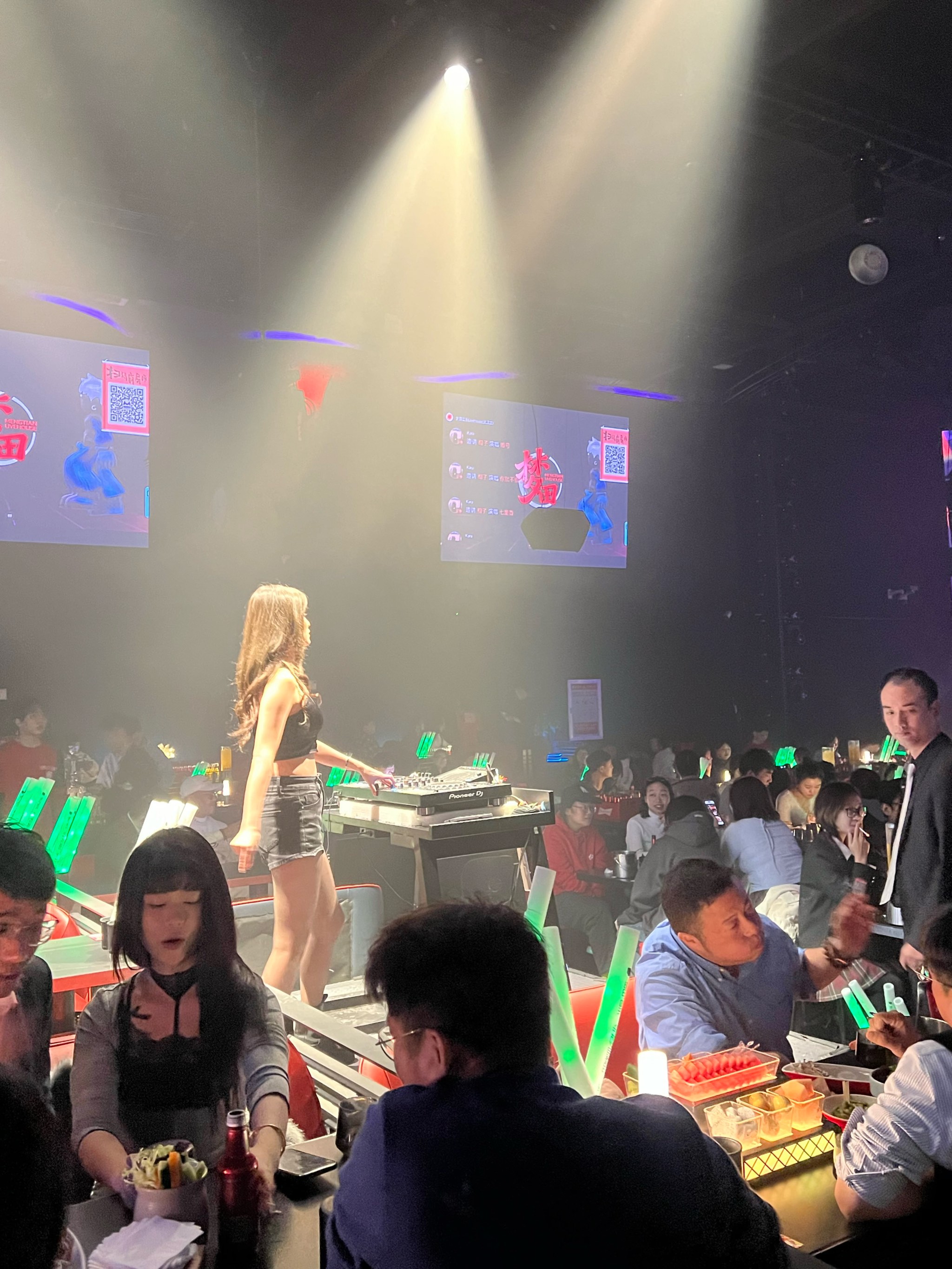 齐齐哈尔商务ktv引领全新商务ktv新玩法-铁锋区ktv预定